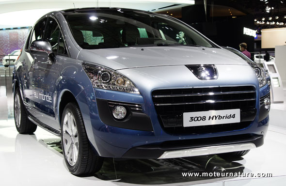 Peugeot-3008-Hybrid4
