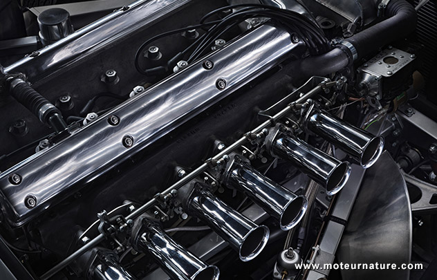 Jaguar Lightweight E-Type engine